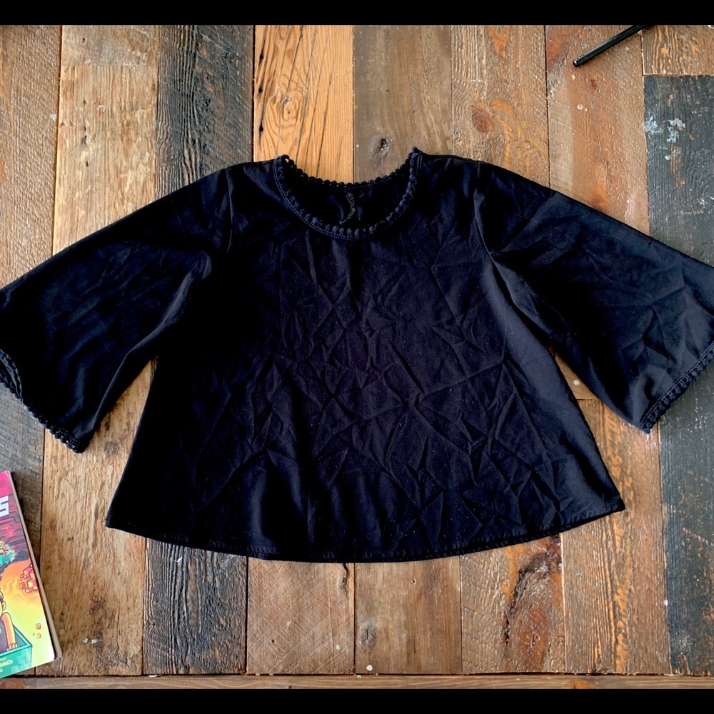 BLACK BLOUSE - Picture 3 of 3